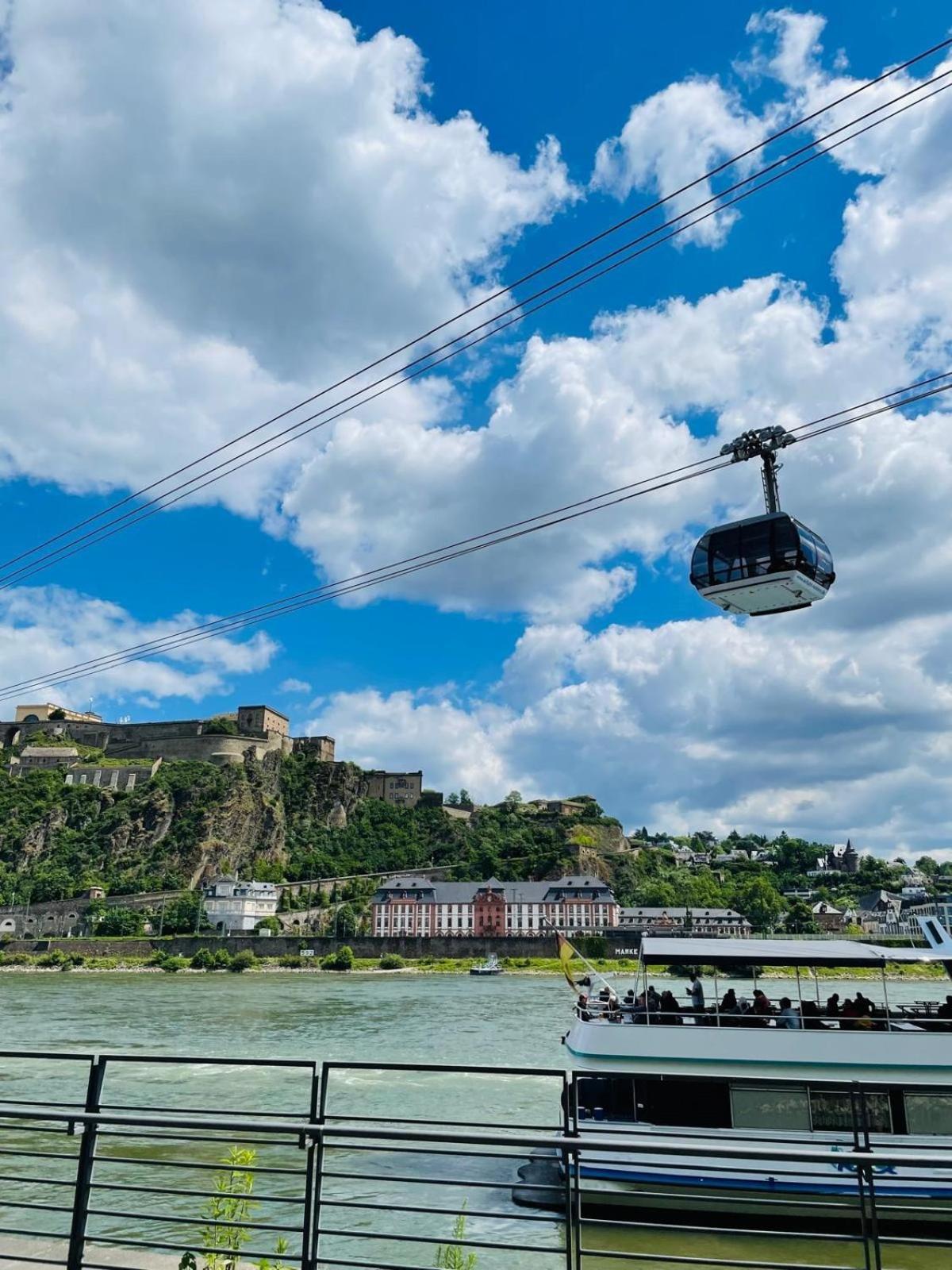 Am Deutschen Eck * Koblenz (Rhineland-Palatinate)